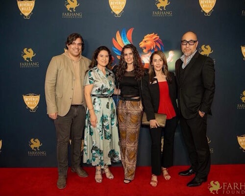 HRC Fertility's Kerry Ayazi hosts a delegation of members at a Farhang Foundation event.